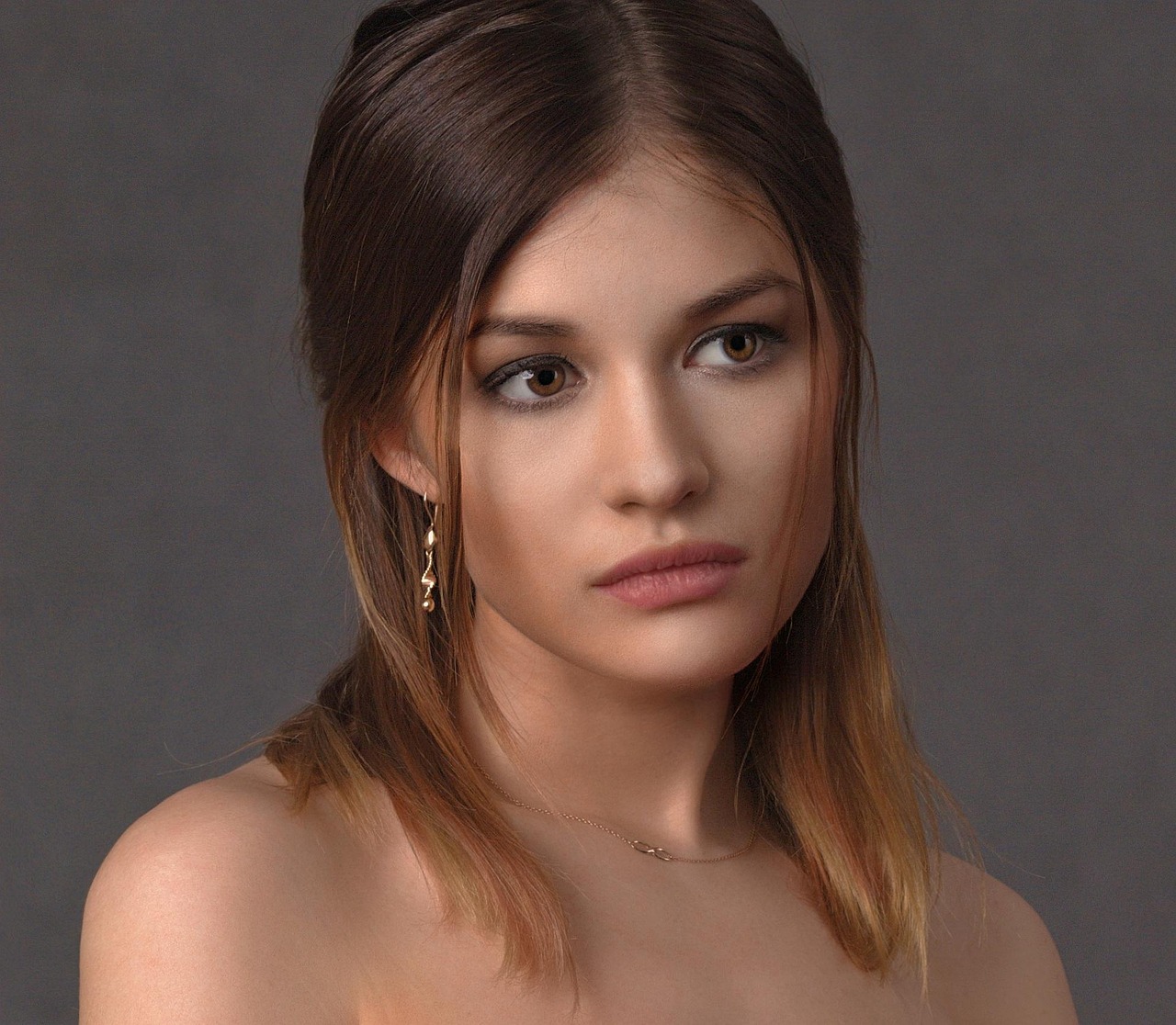 girl, sad, portrait, face, woman, makeup, cosmetics, brunette, brunette woman, young woman, hairstyle, model, look, hair, sad girl, unhappy